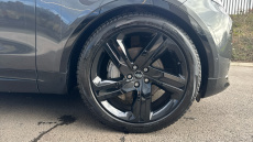 Land Rover Discovery 3.0 D300 R-Dynamic HSE 5dr Auto Diesel Station Wagon